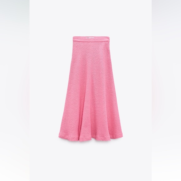 Long Textured Skirt - Picture 7 of 9